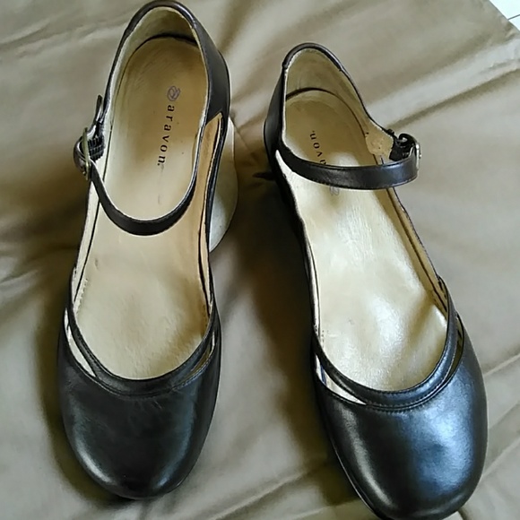 Aravon Shoes - (EUC)Women's ARAVON brown shoes